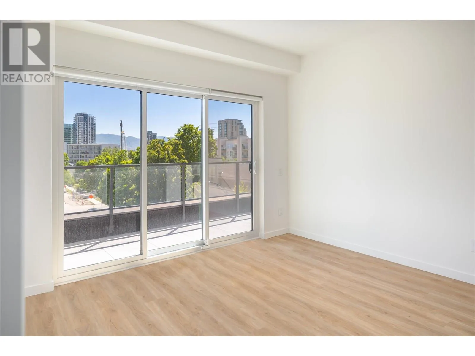 604 Cawston Avenue Unit# 415