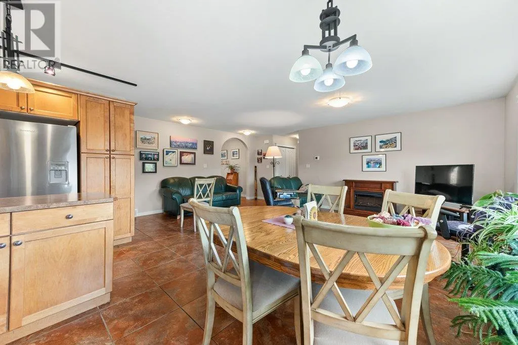 6948 MOUNTAINVIEW Drive