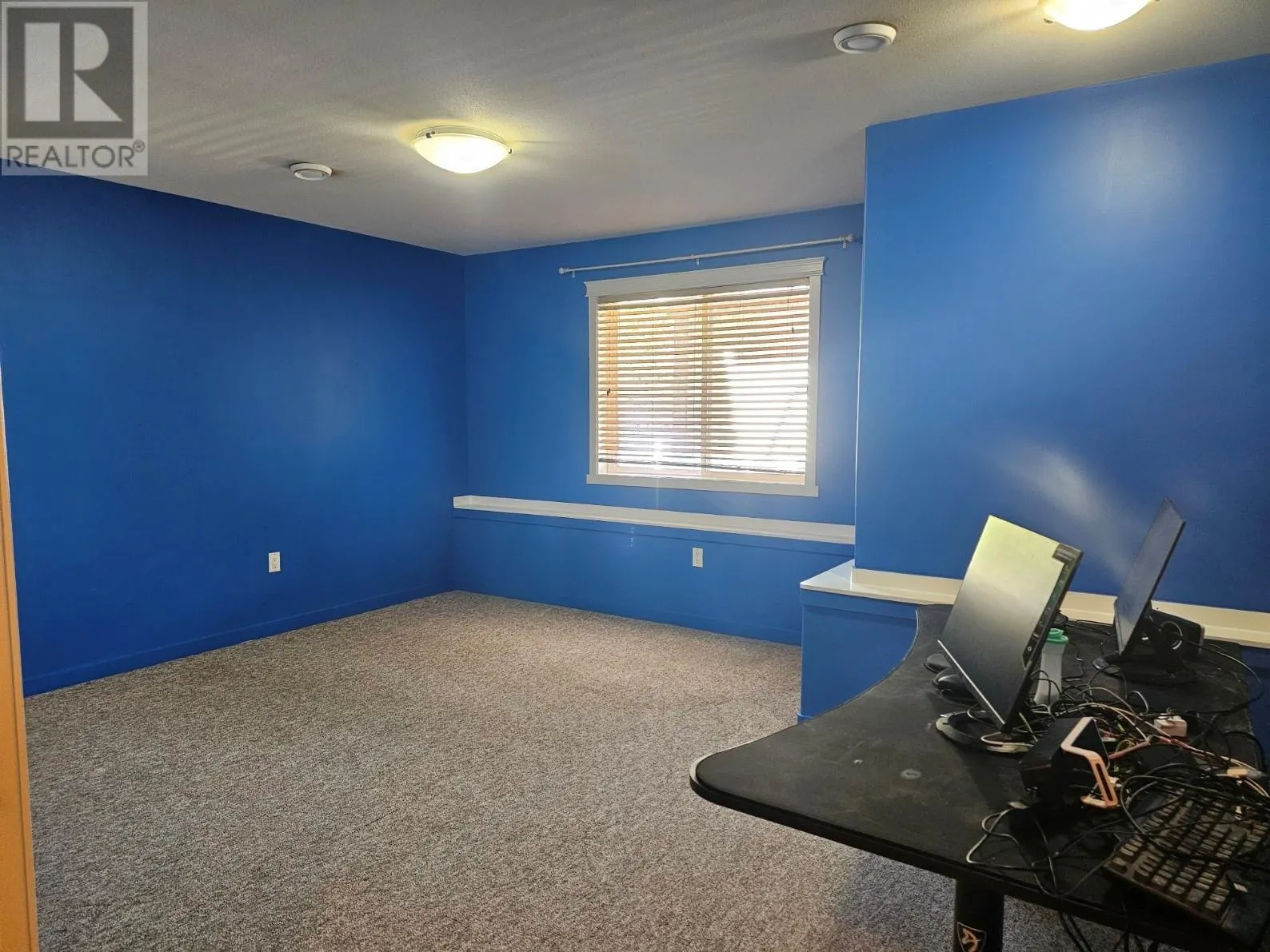 6948 MOUNTAINVIEW Drive