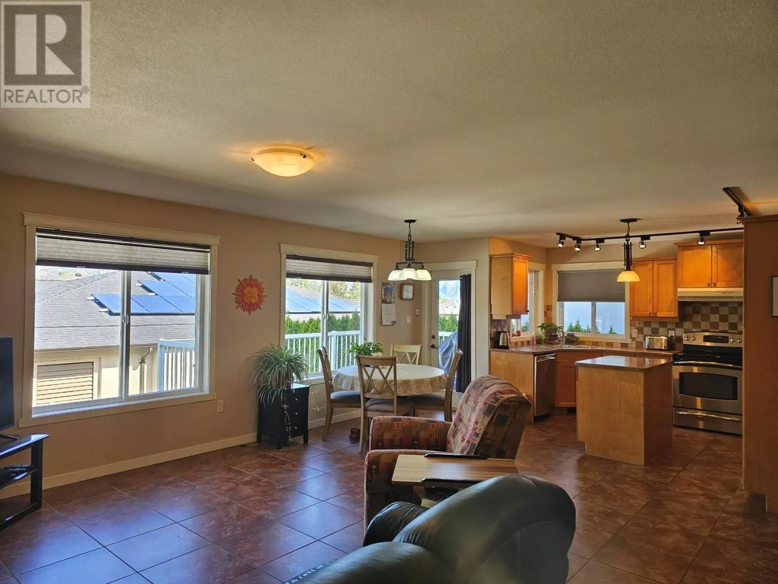 6948 MOUNTAINVIEW Drive
