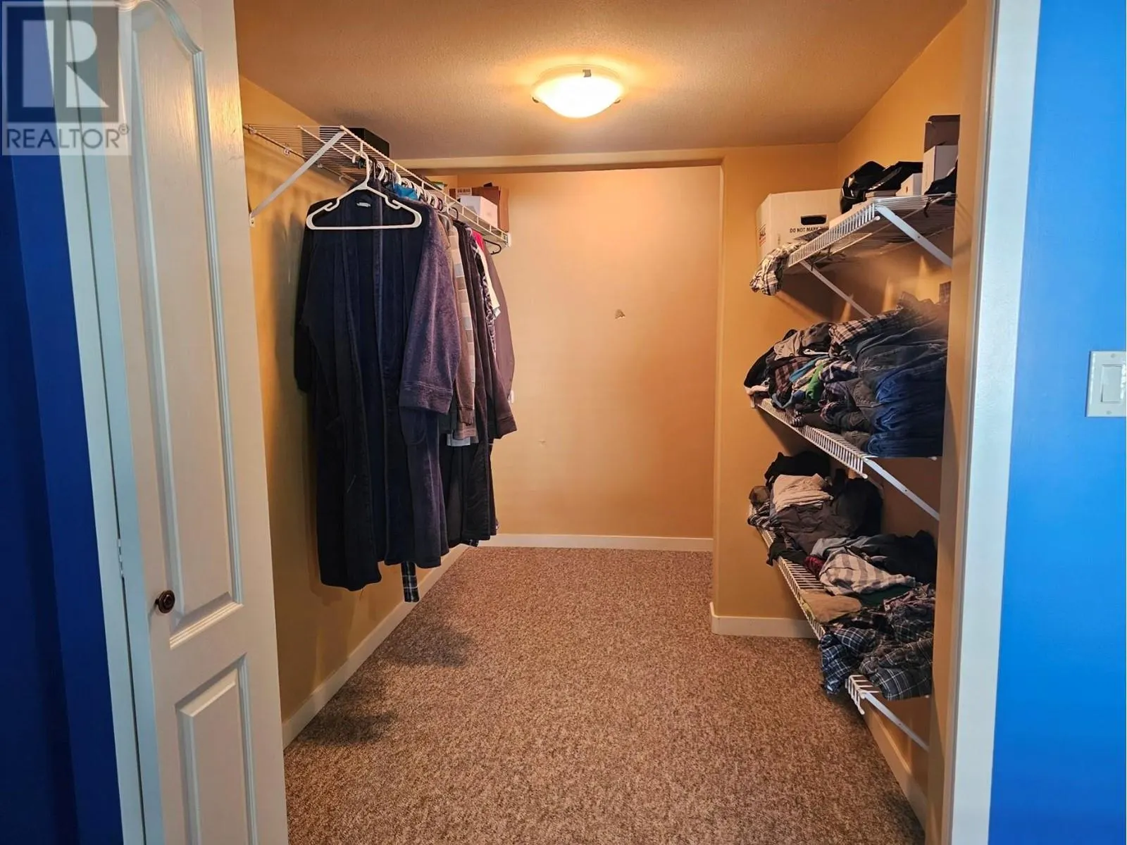 6948 MOUNTAINVIEW Drive