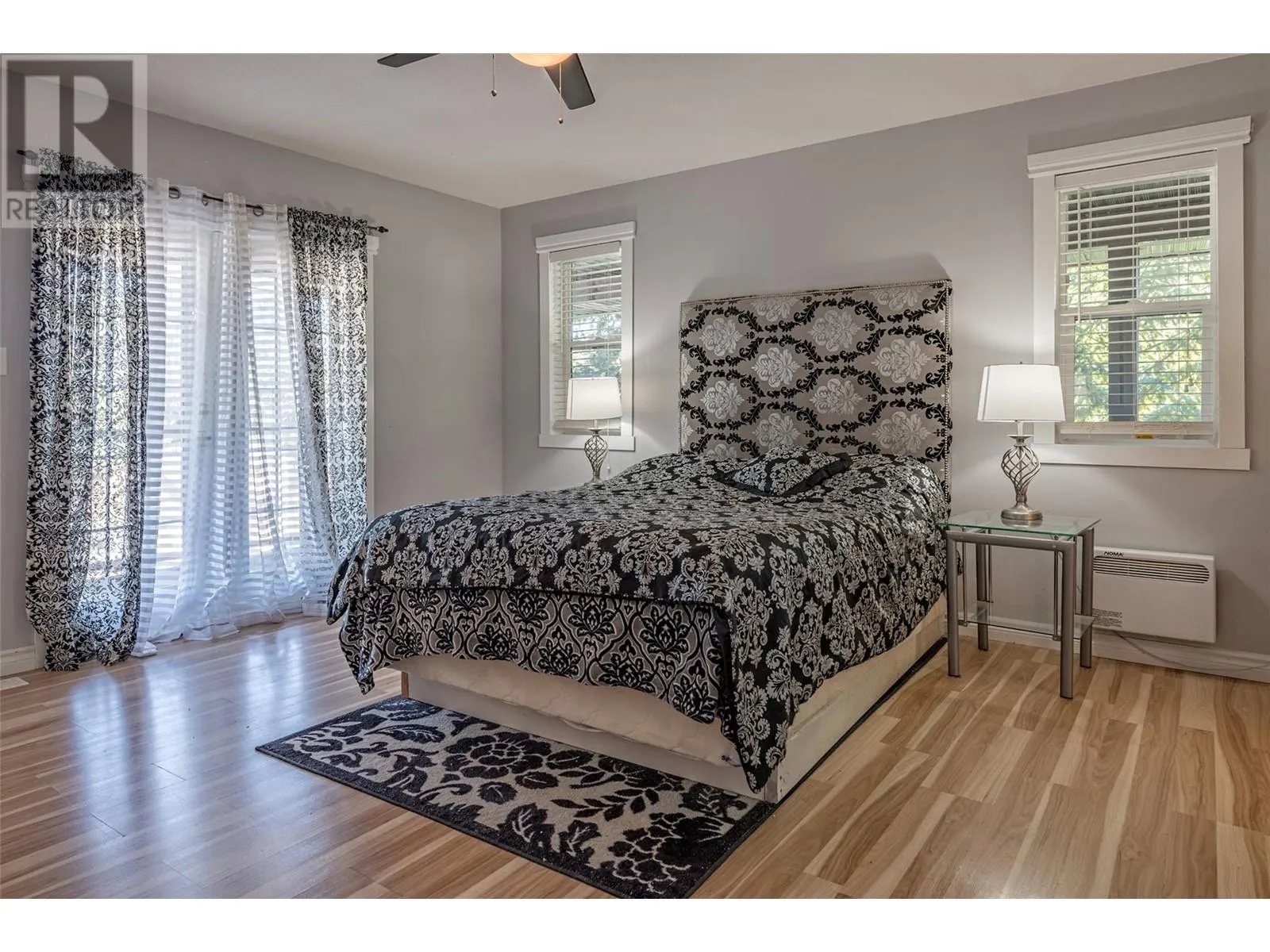 10718 Pinecrest Road