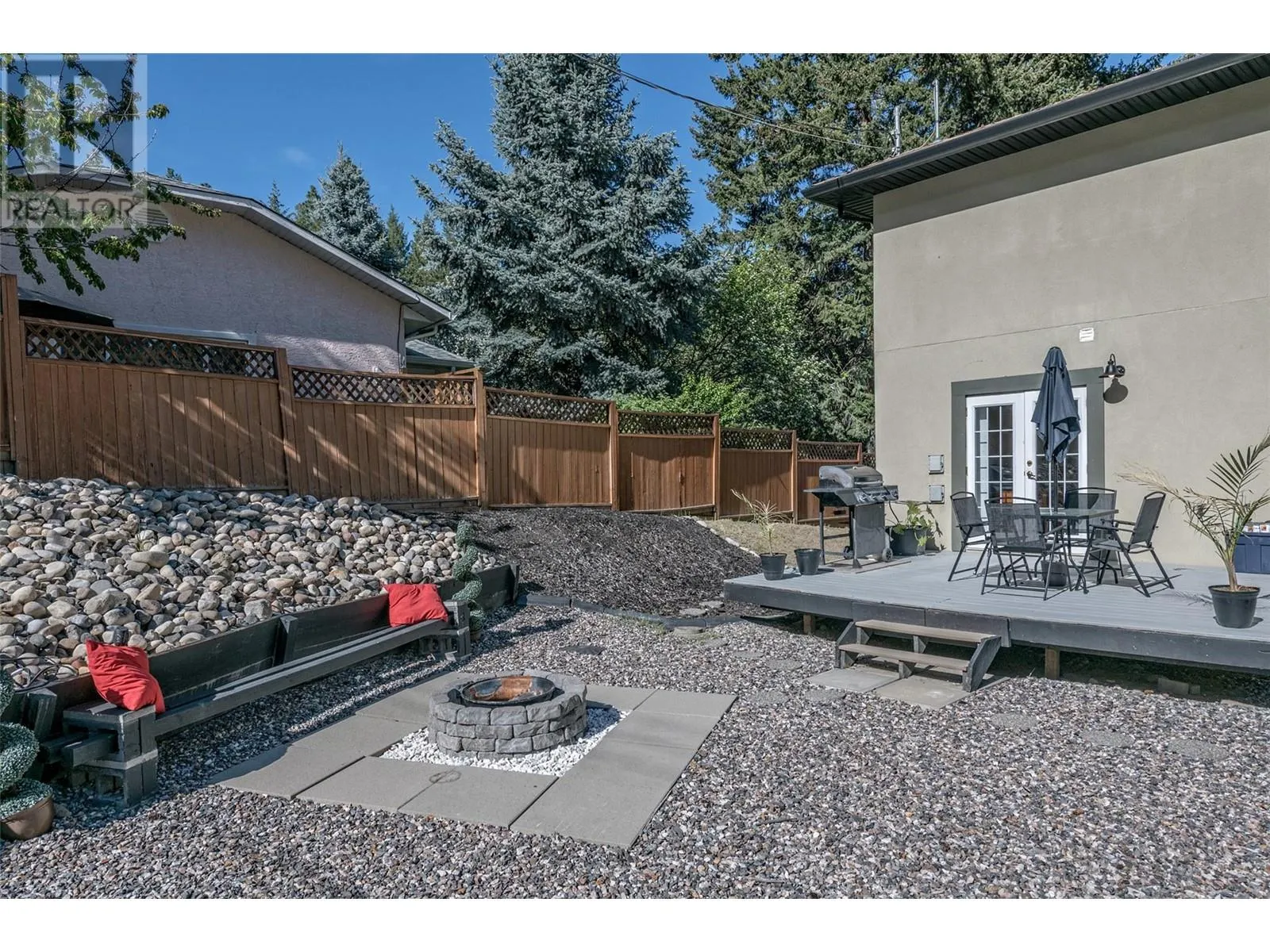 10718 Pinecrest Road