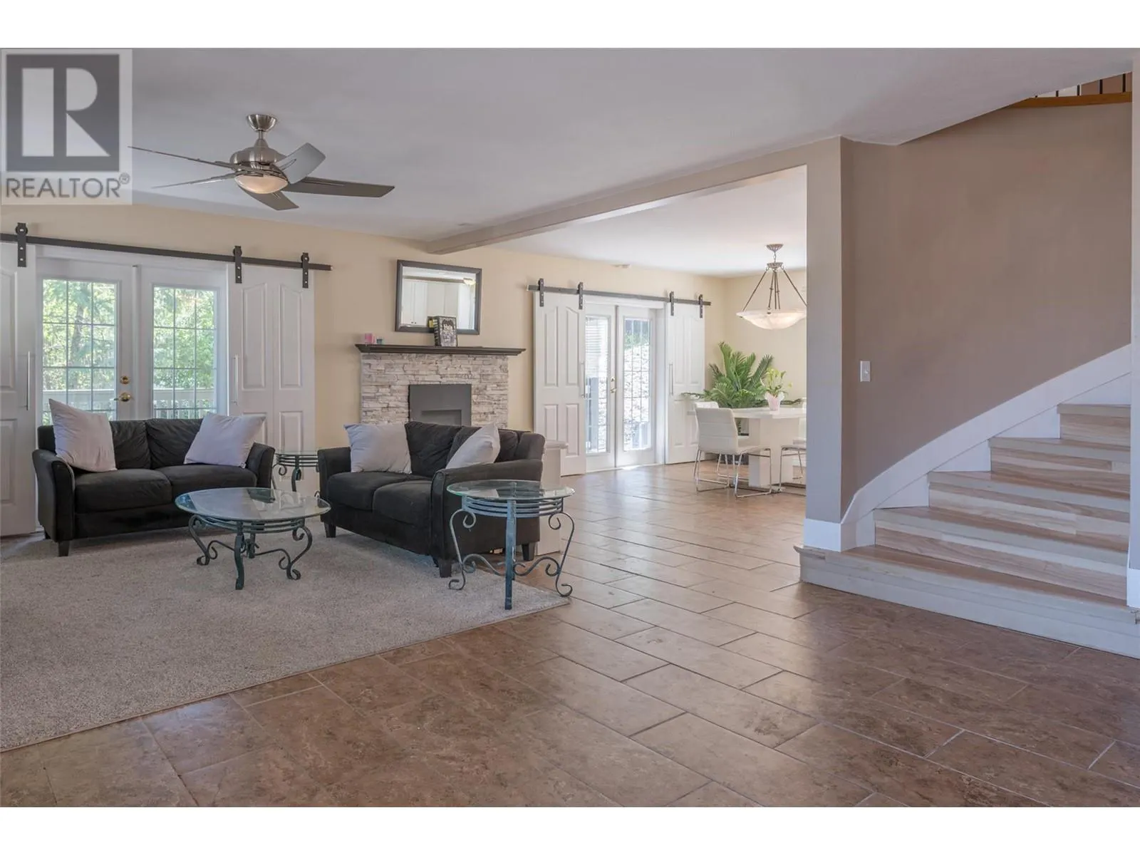 10718 Pinecrest Road