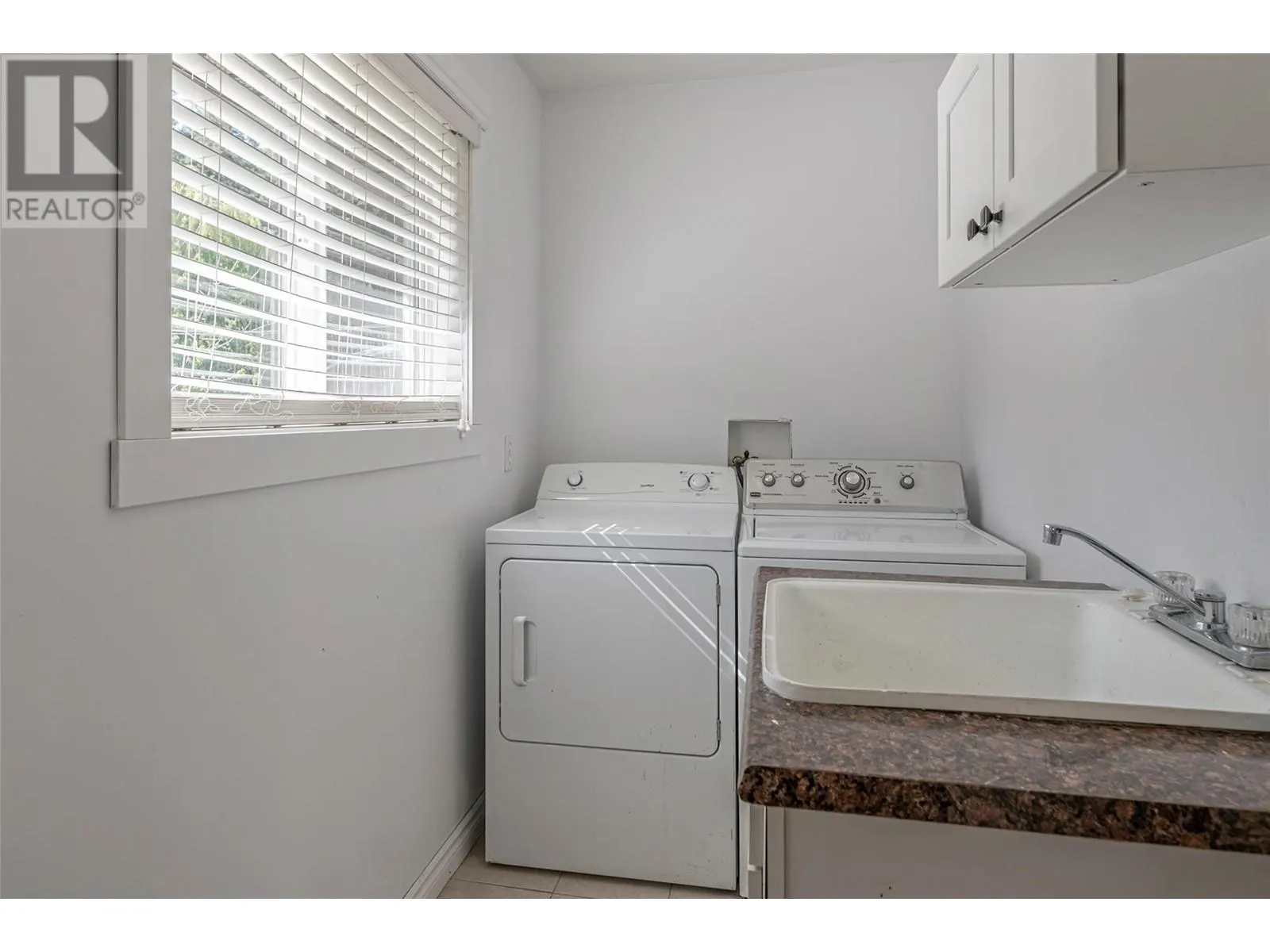 10718 Pinecrest Road