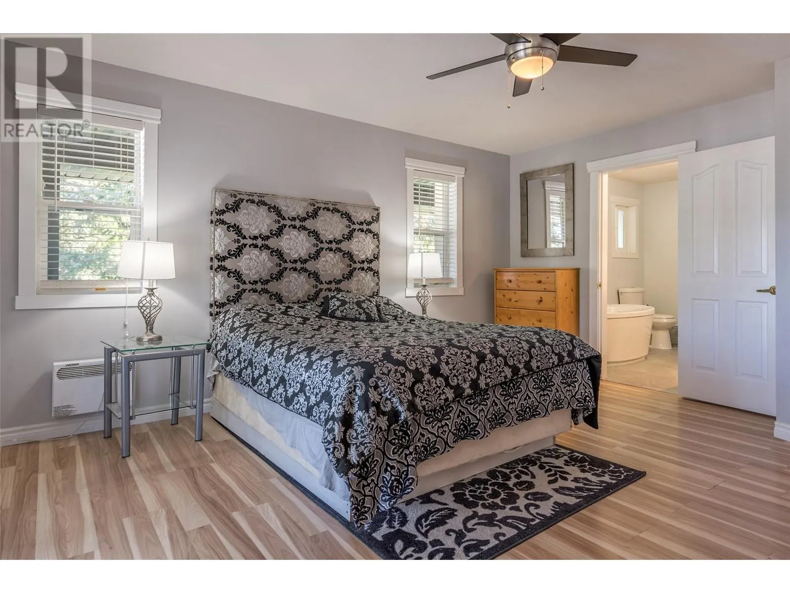 10718 Pinecrest Road