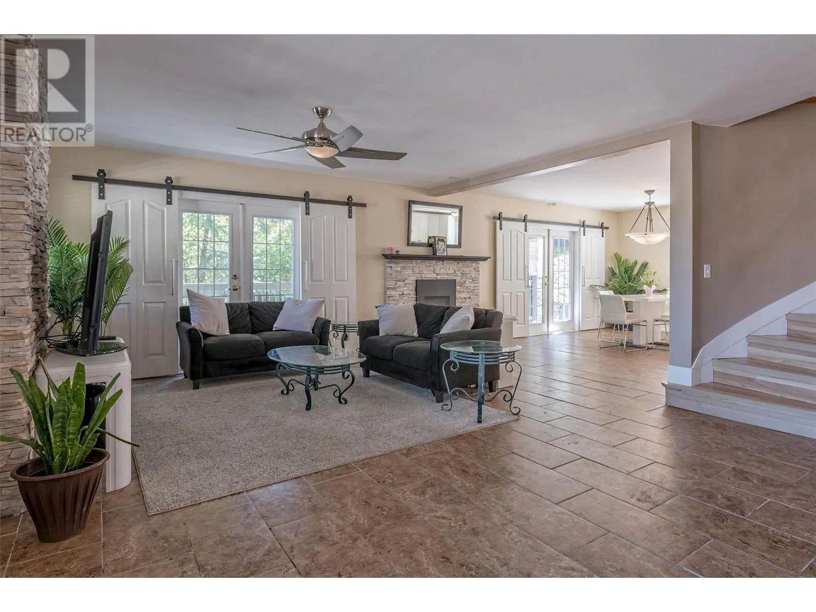 10718 Pinecrest Road
