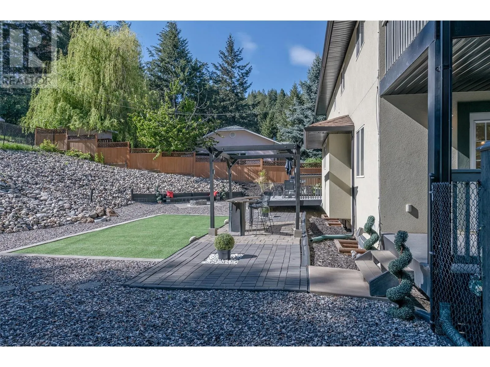 10718 Pinecrest Road