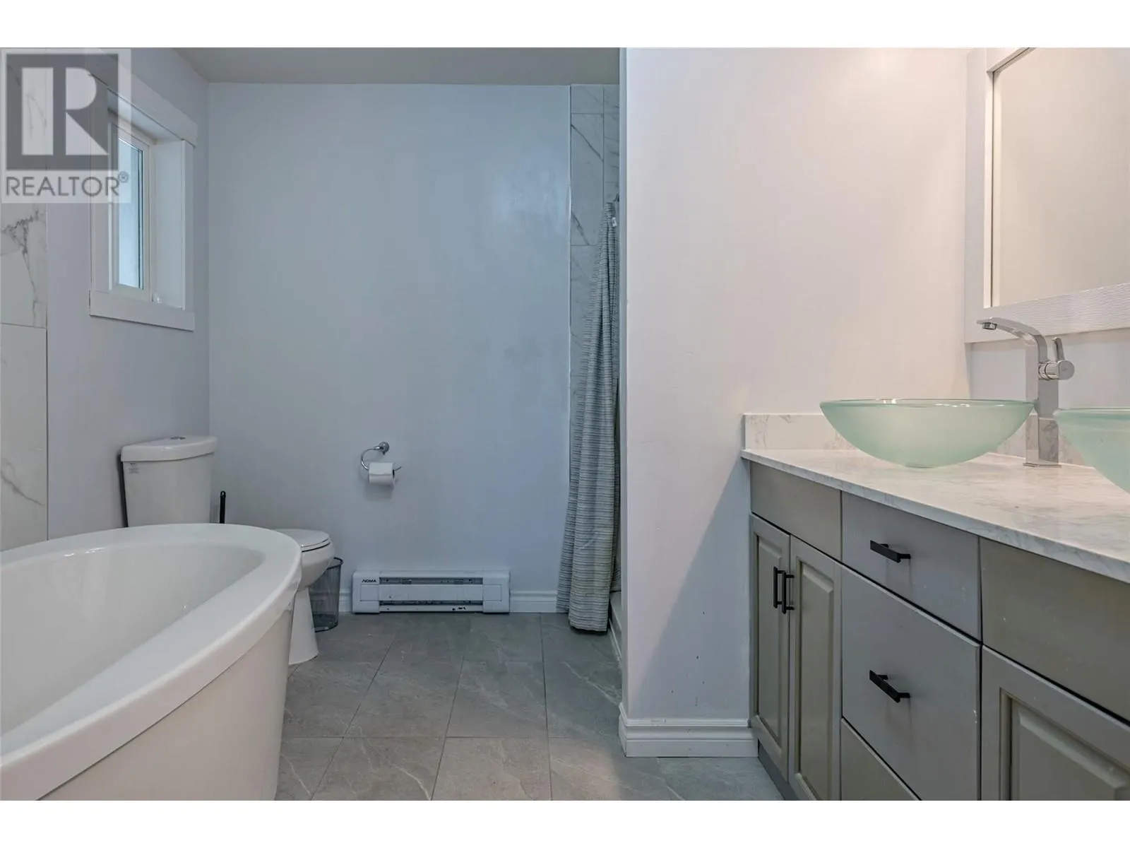 10718 Pinecrest Road