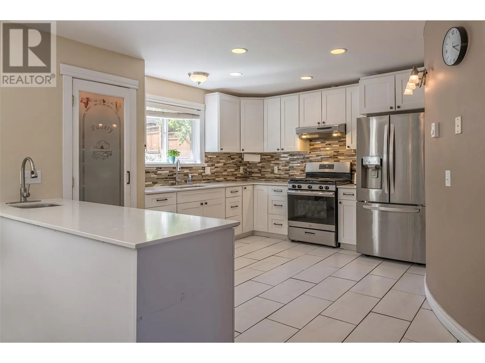 10718 Pinecrest Road