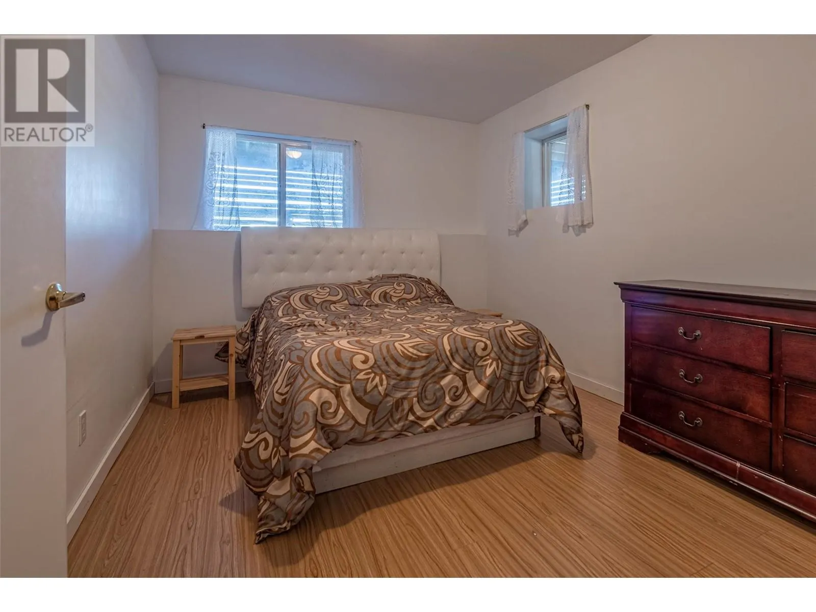 10718 Pinecrest Road