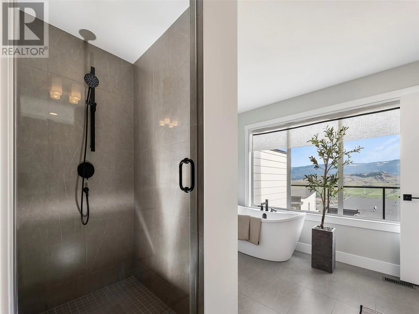7735 Okanagan Hills Boulevard Unit# 35 Lot# 3