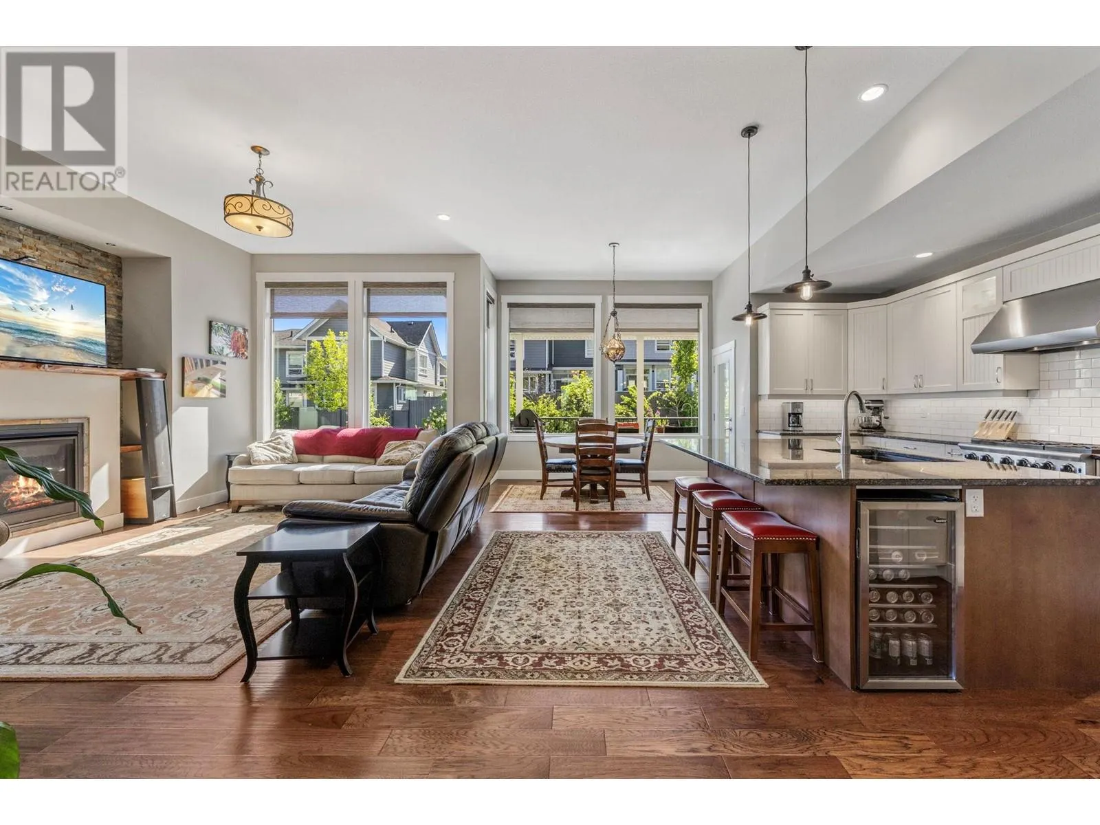 13053 Shoreline Drive