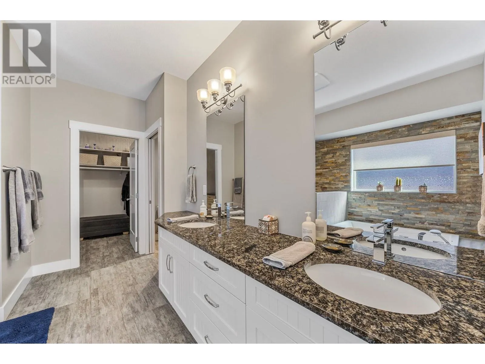 13053 Shoreline Drive