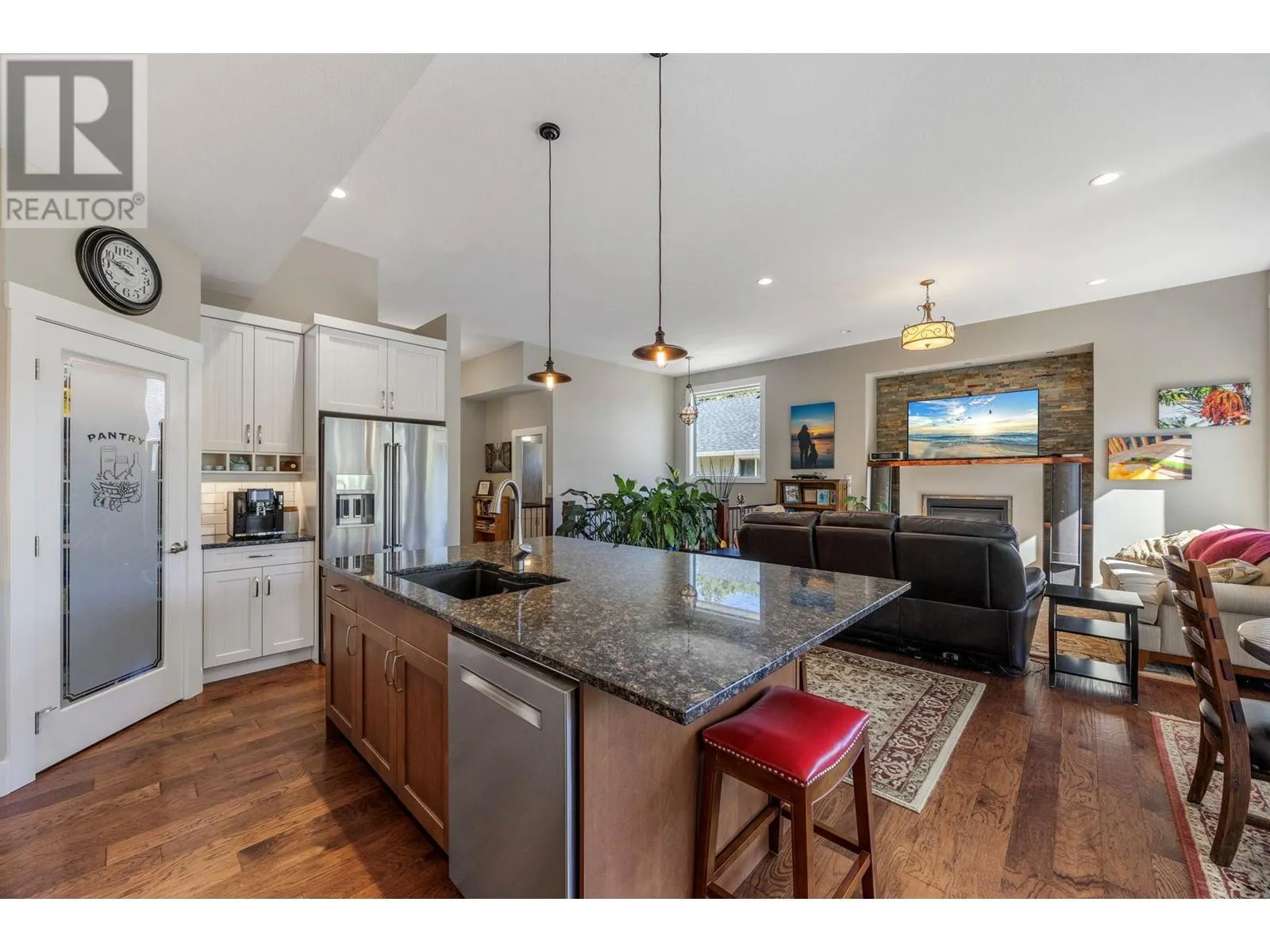 13053 Shoreline Drive