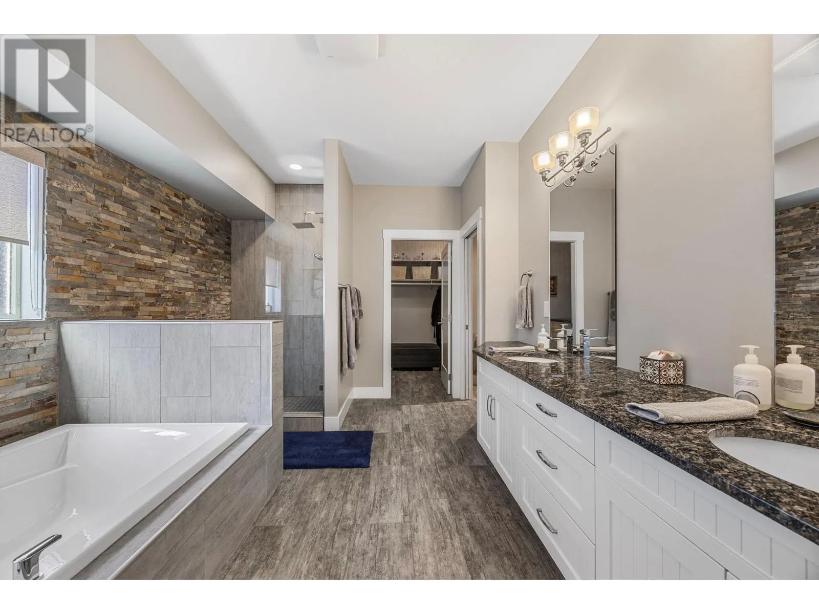 13053 Shoreline Drive