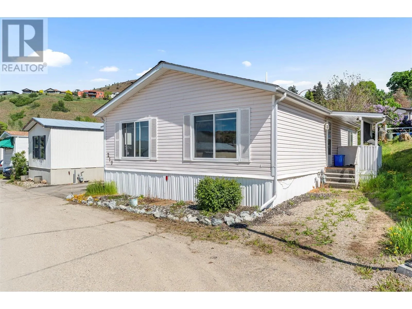15401 Kalamalka Lake Road Unit# 210