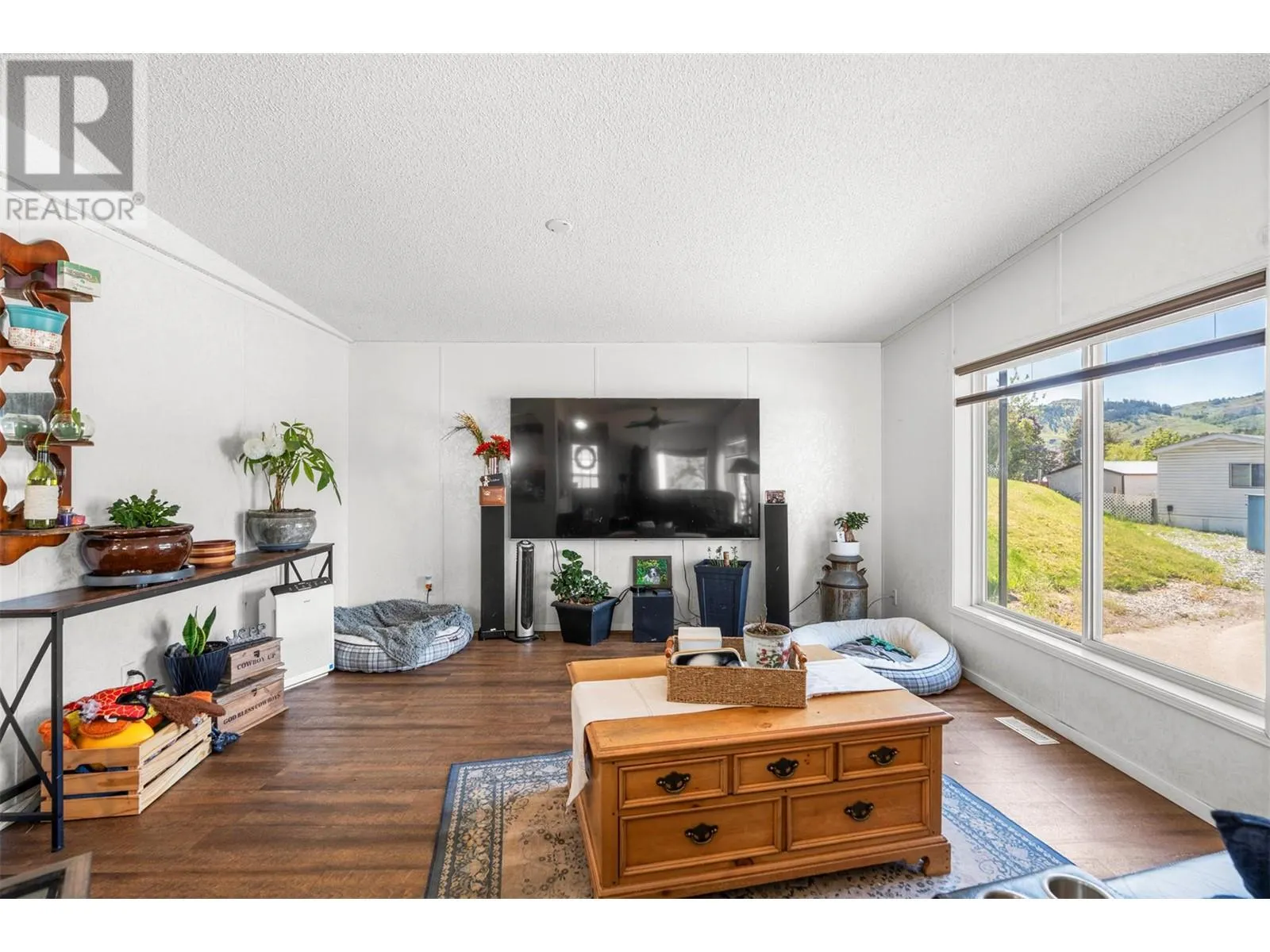 15401 Kalamalka Lake Road Unit# 210
