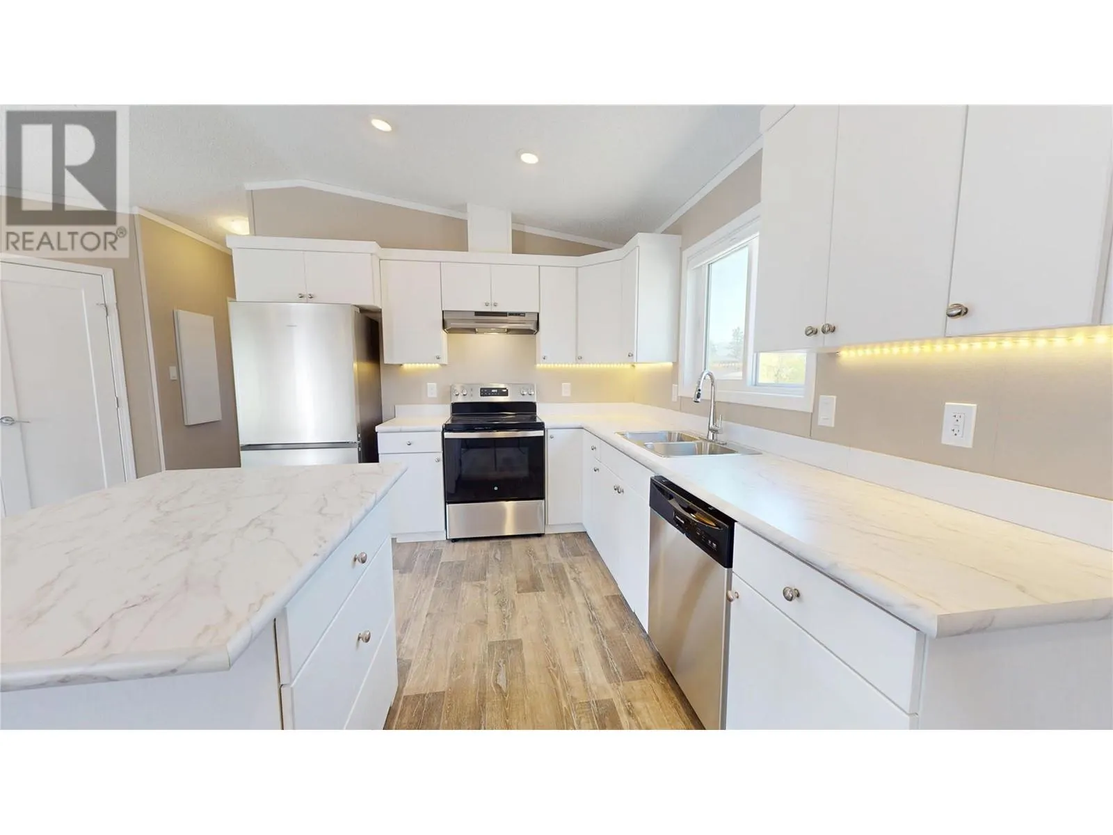 529 Pagurut Avenue W