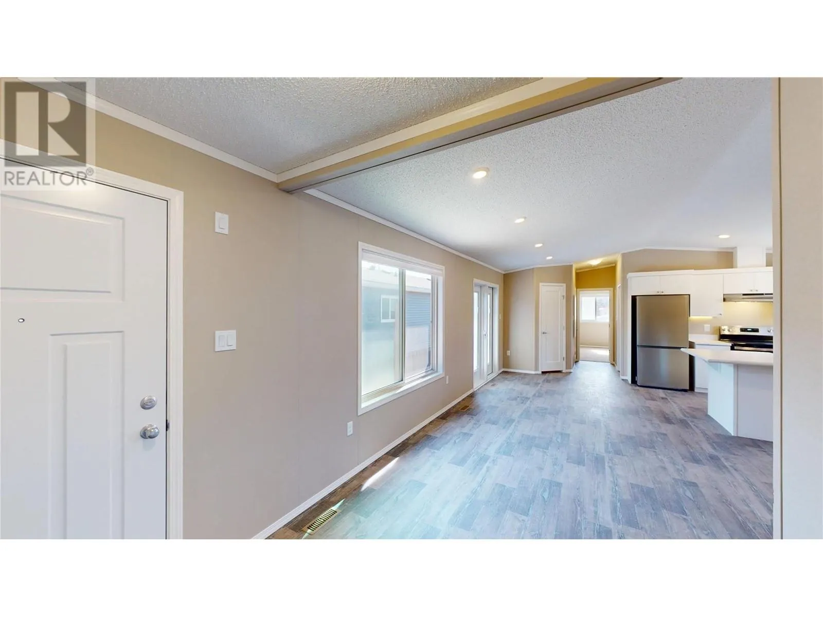 529 Pagurut Avenue W