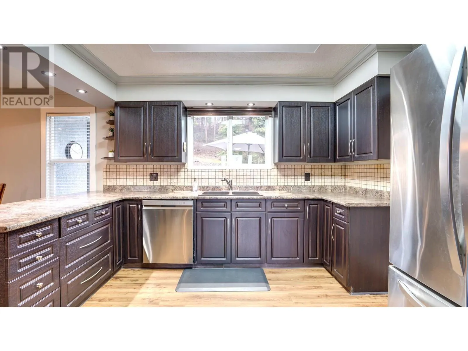 1850 Lakeshore Road