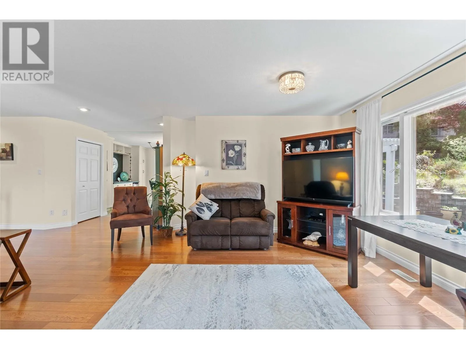 1120 12 Street NE Unit# 2