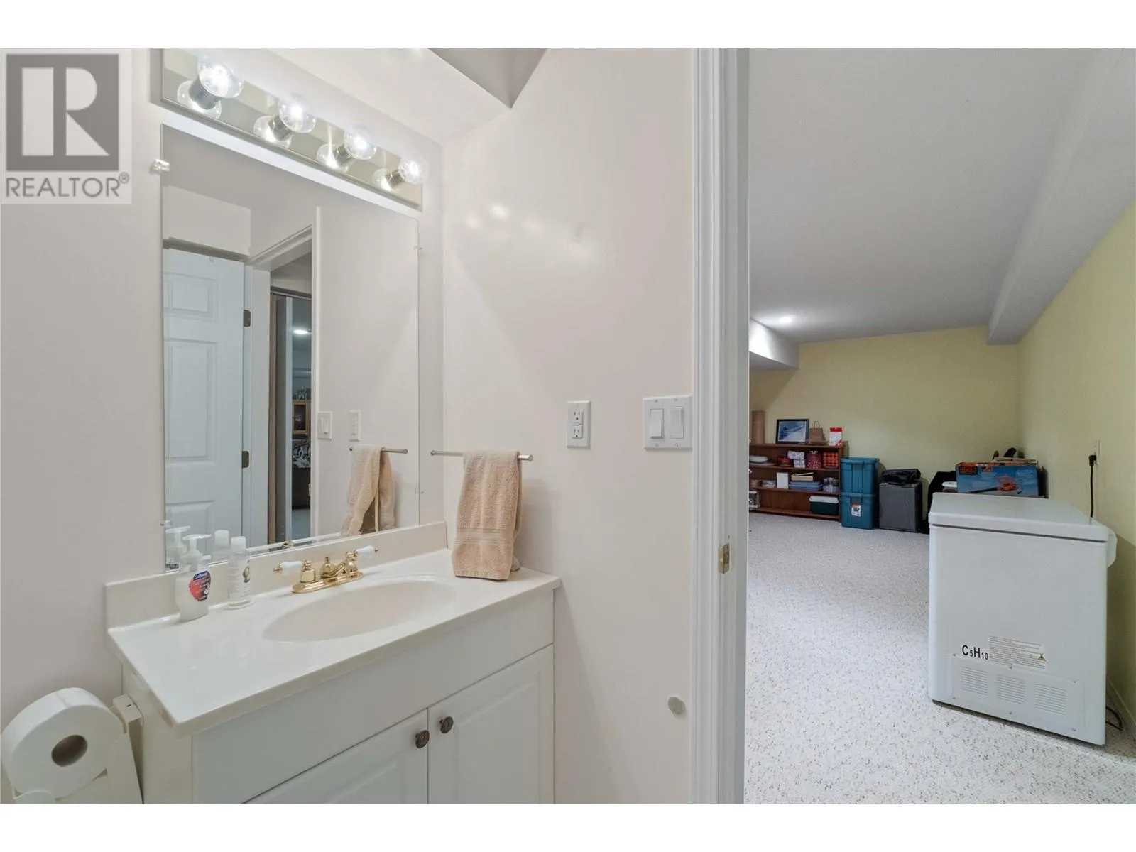 1120 12 Street NE Unit# 2