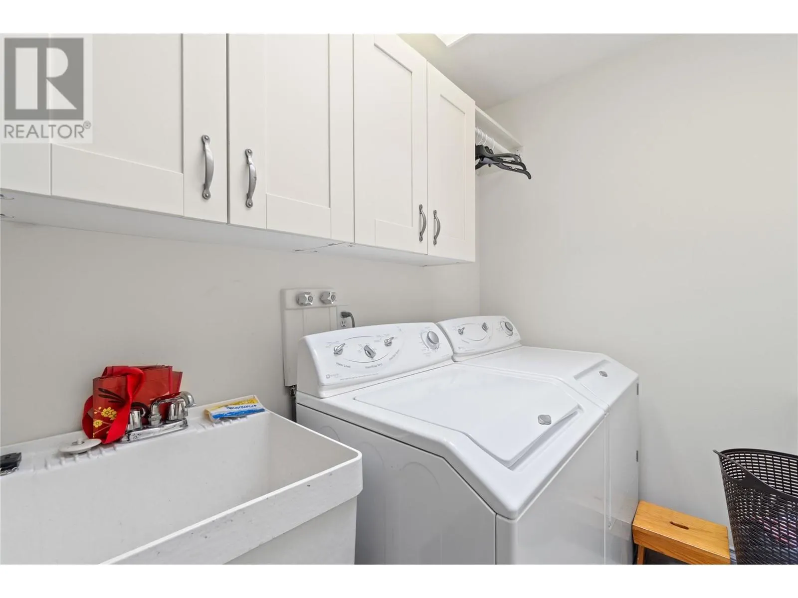 1120 12 Street NE Unit# 2