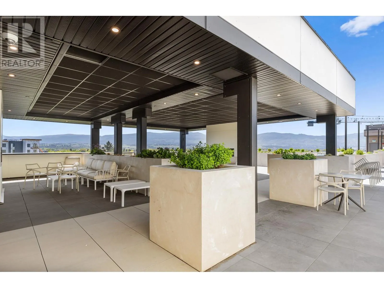 1301 Belaire Avenue Unit# 615