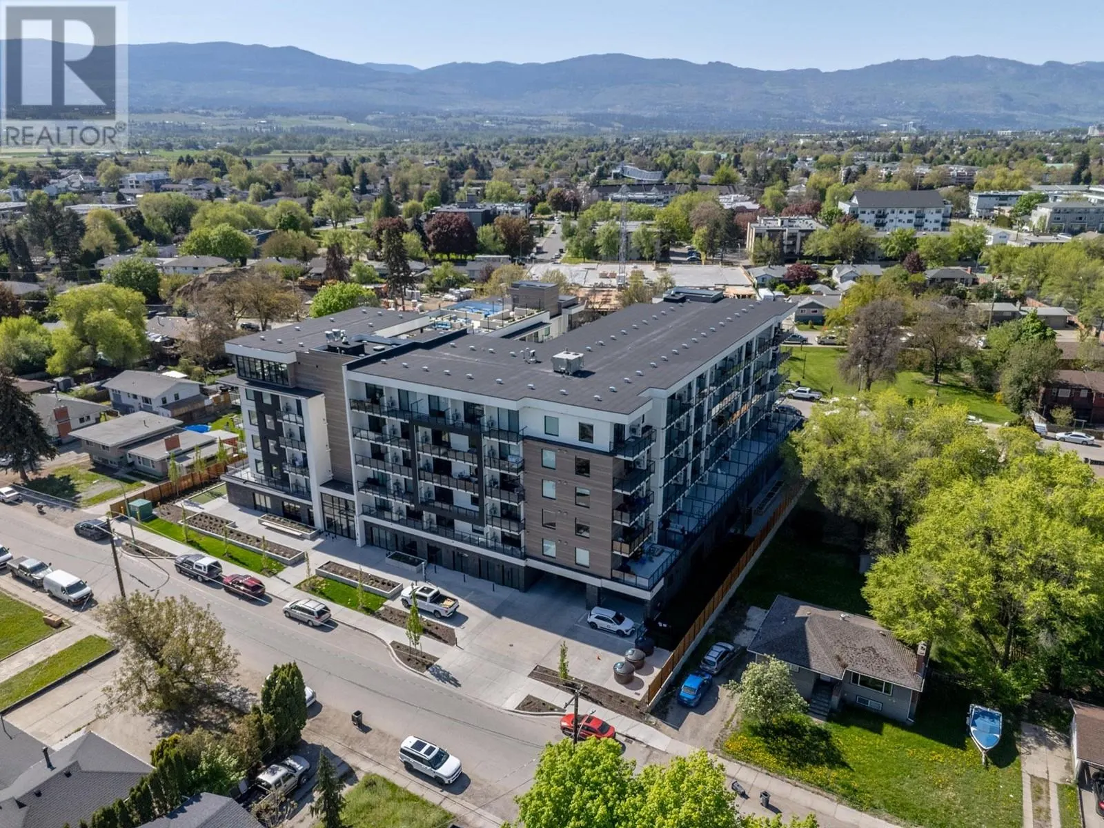 1301 Belaire Avenue Unit# 615