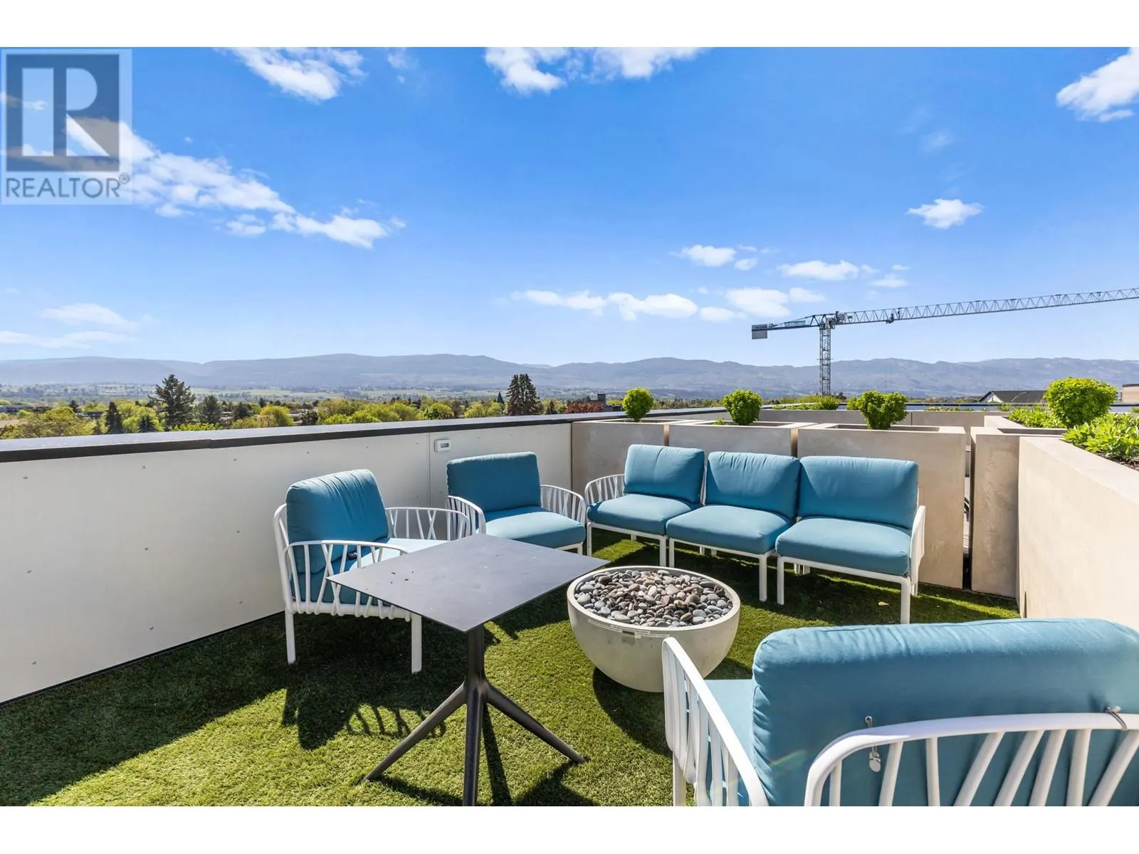 1301 Belaire Avenue Unit# 615