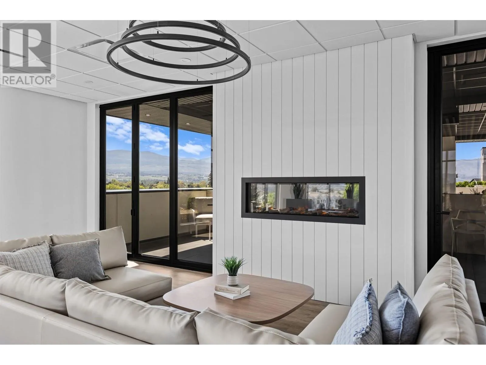 1301 Belaire Avenue Unit# 615
