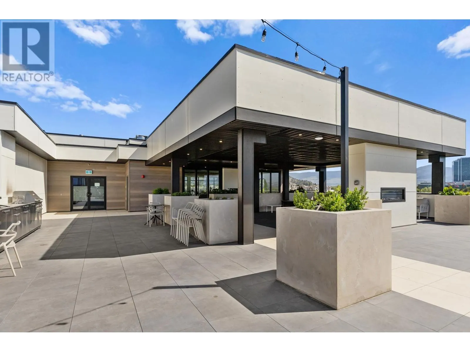 1301 Belaire Avenue Unit# 615