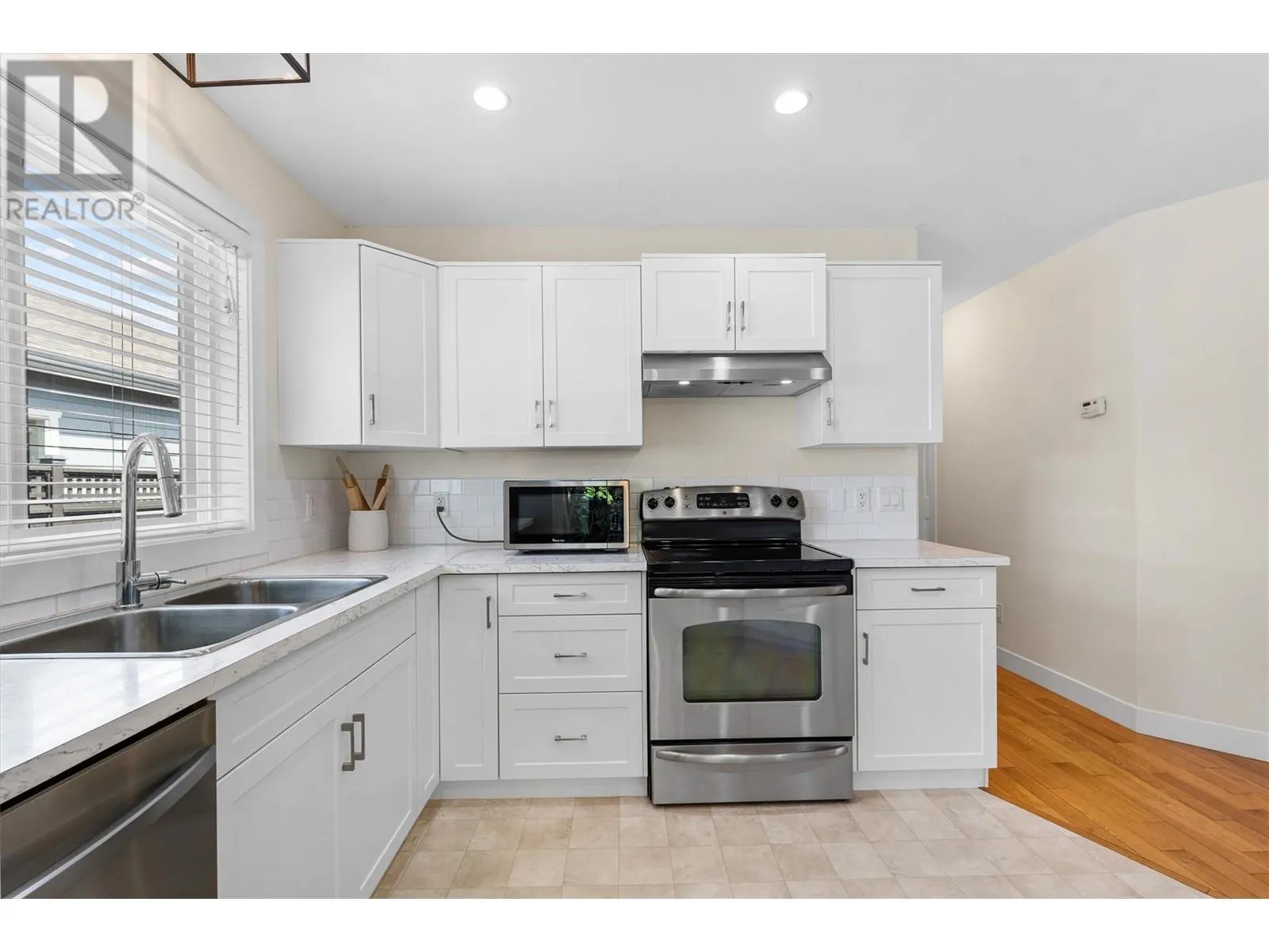 3340 Mimosa Drive