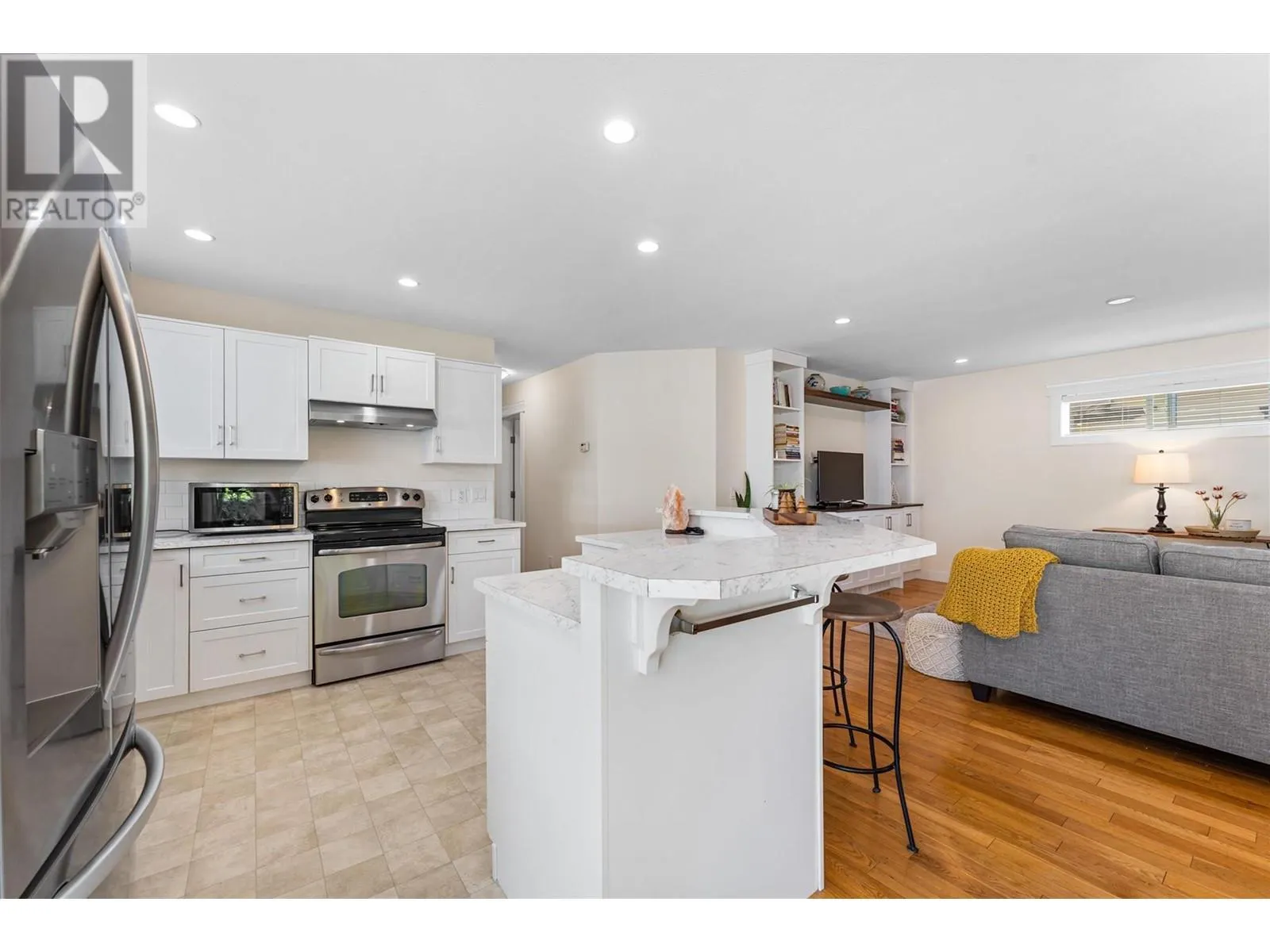 3340 Mimosa Drive
