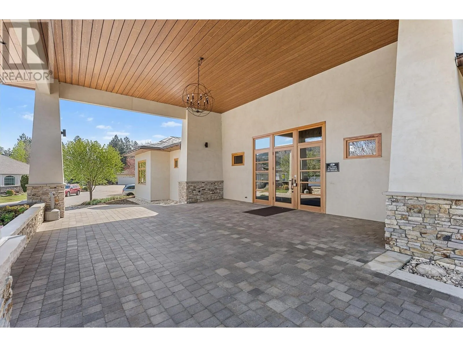 3340 Mimosa Drive
