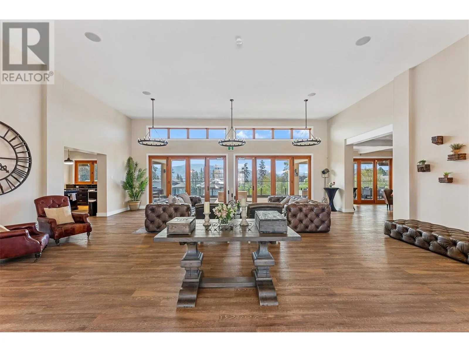3340 Mimosa Drive
