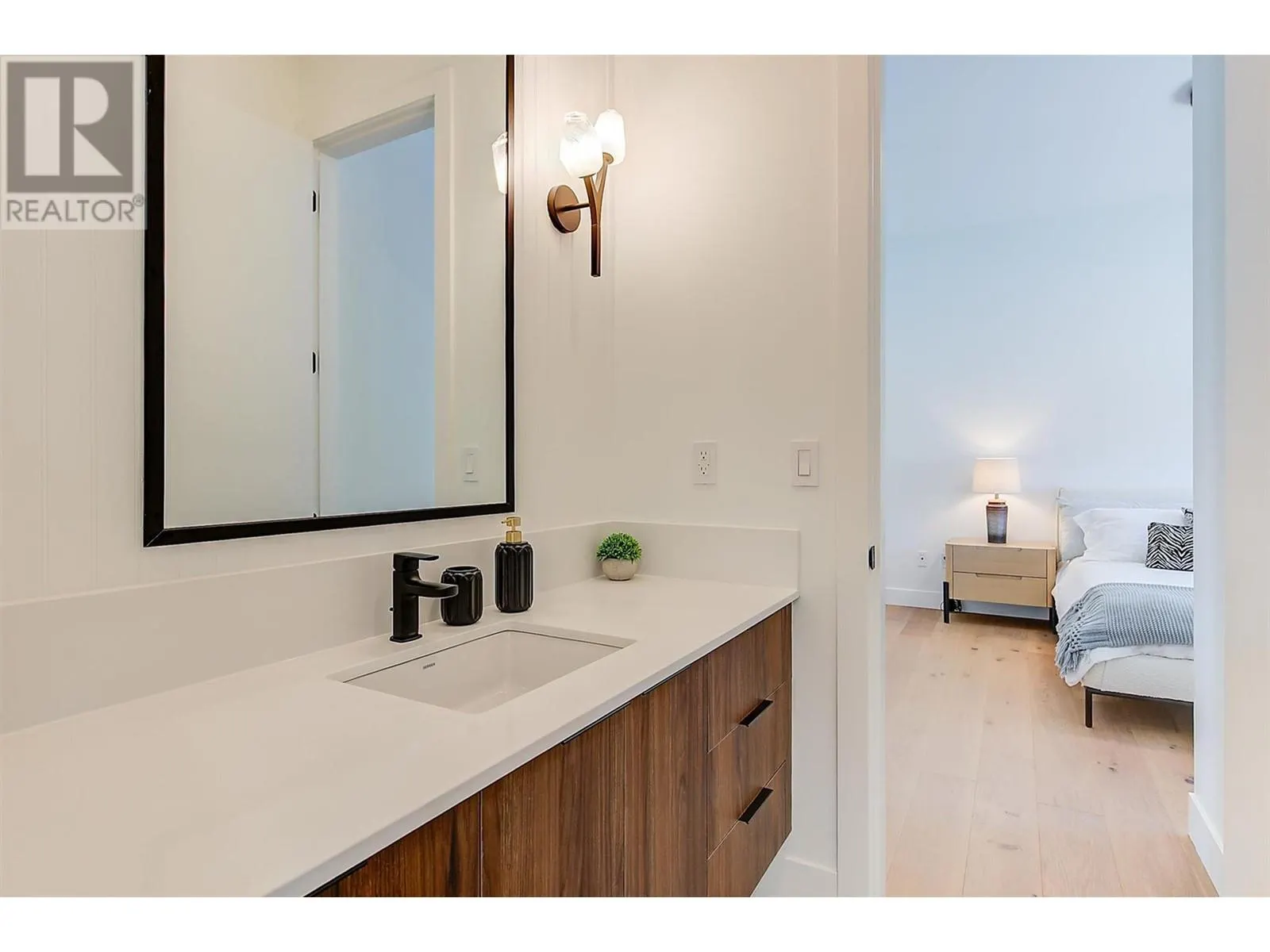3342 Vineyard View Drive