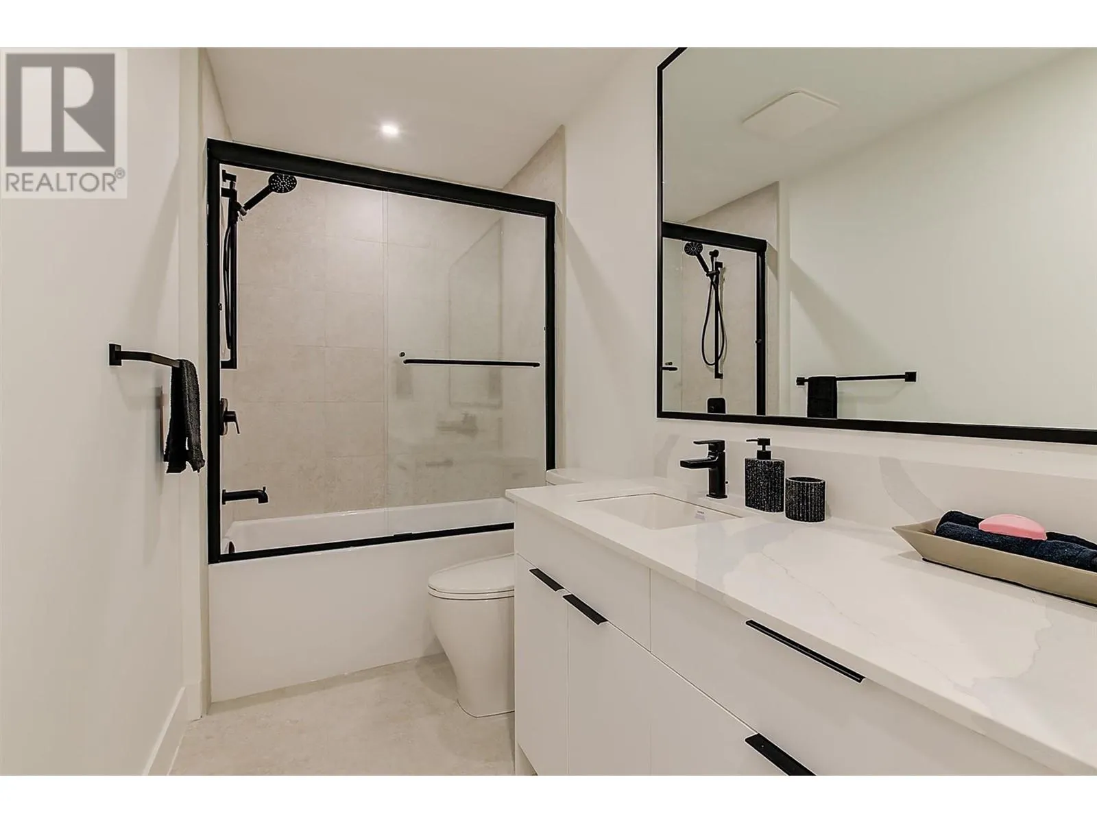3342 Vineyard View Drive