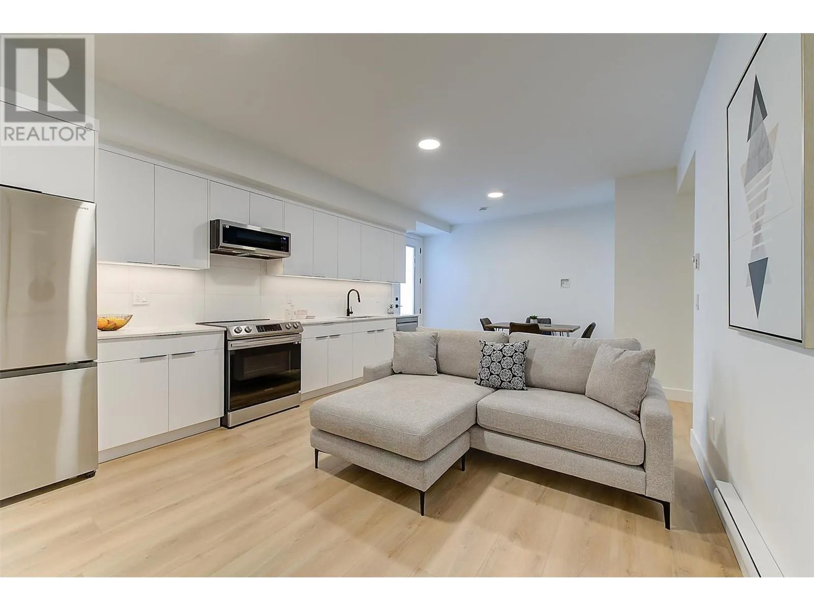 3342 Vineyard View Drive