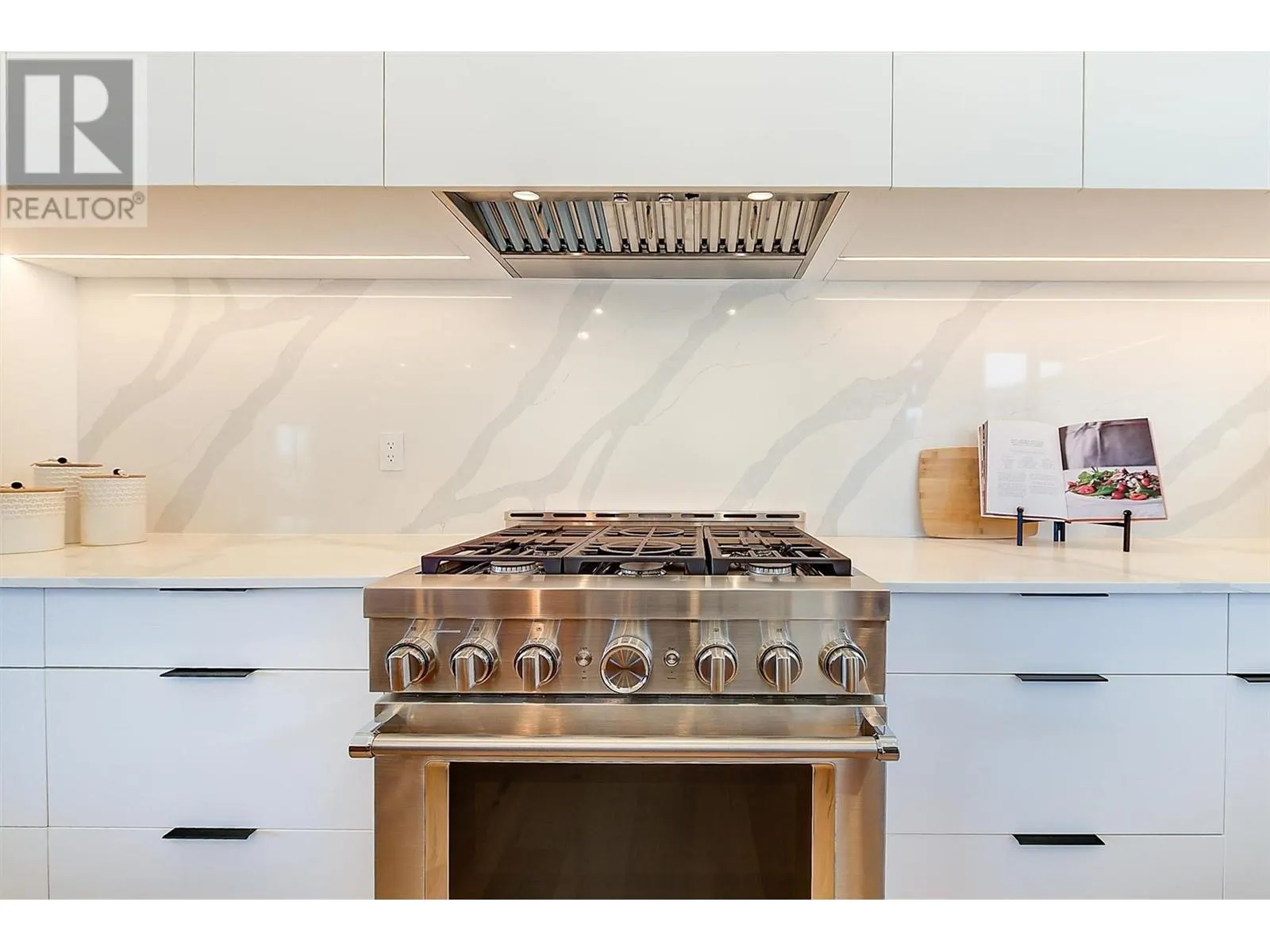 3342 Vineyard View Drive