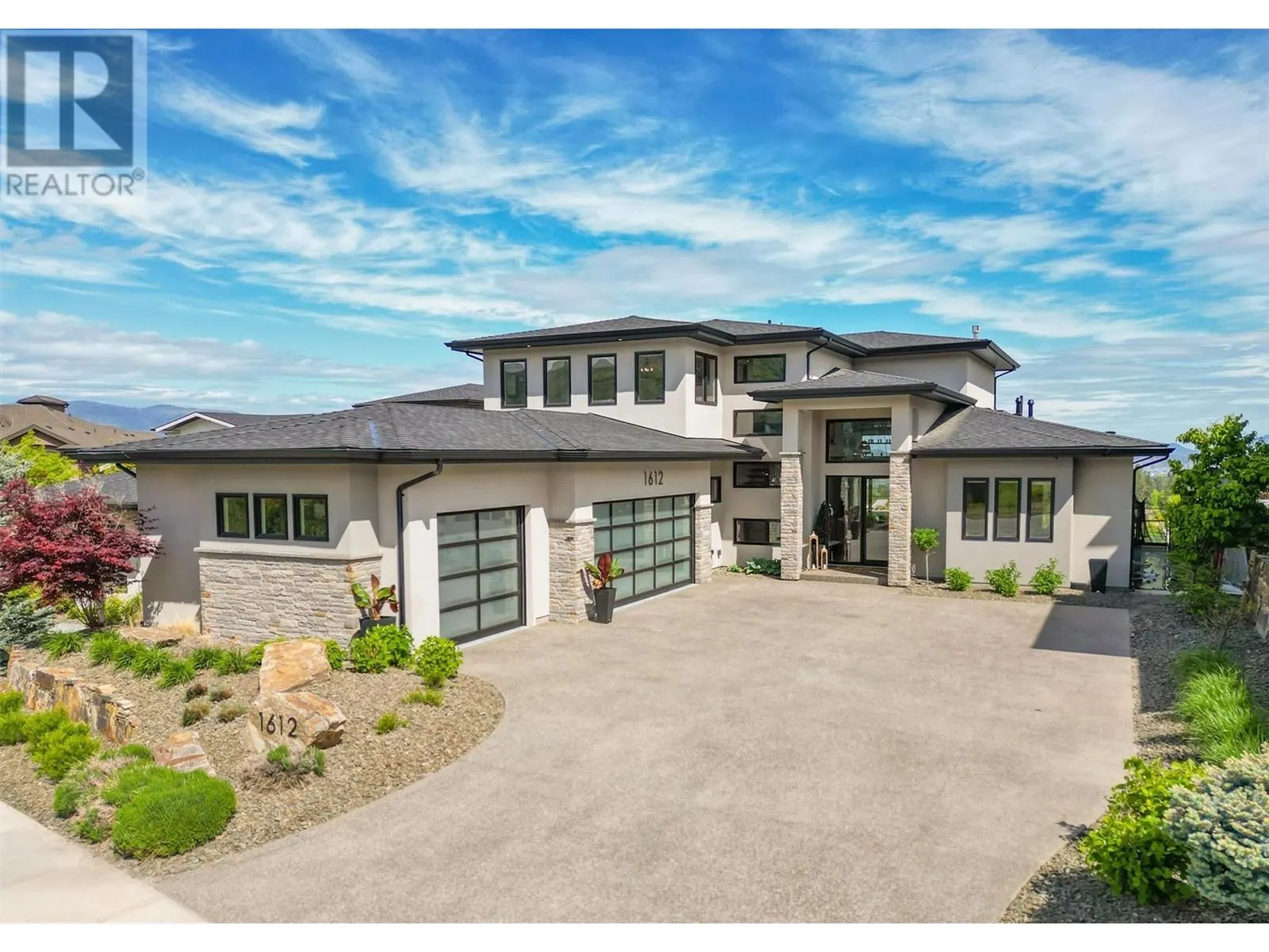 1612 Vincent Place