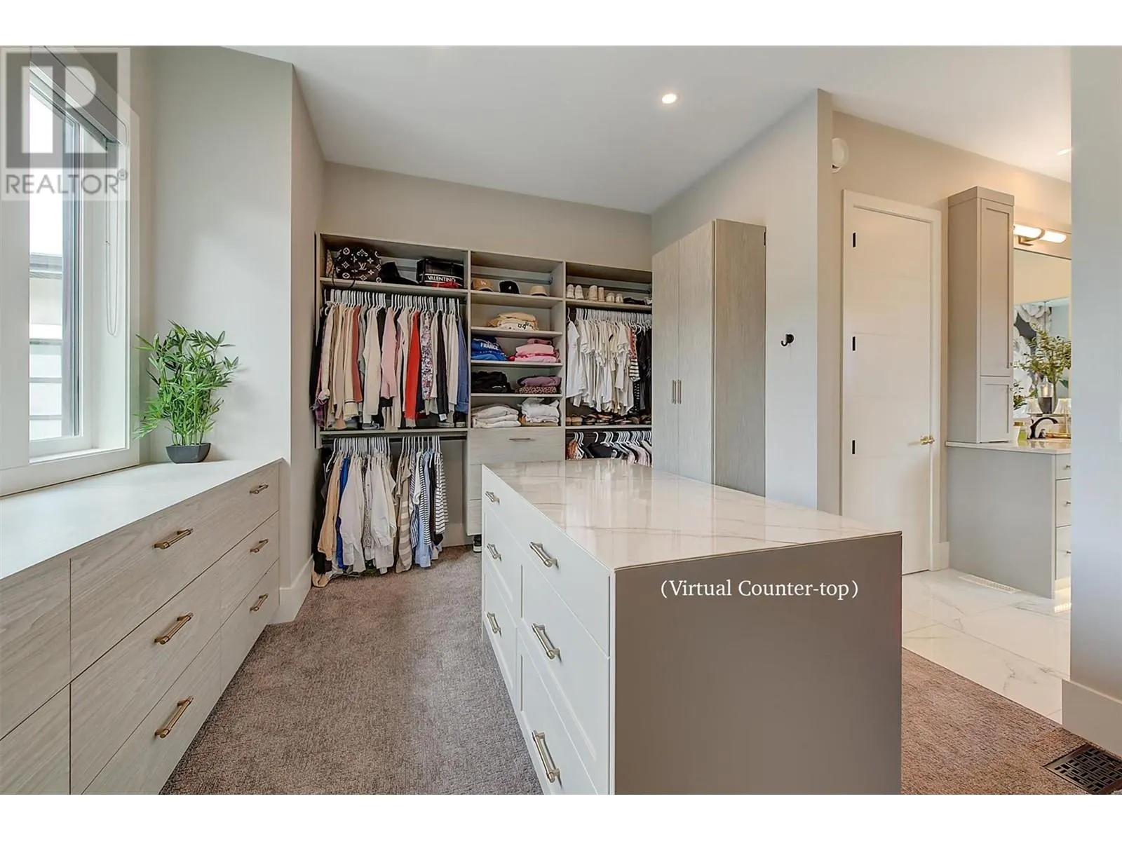 1612 Vincent Place