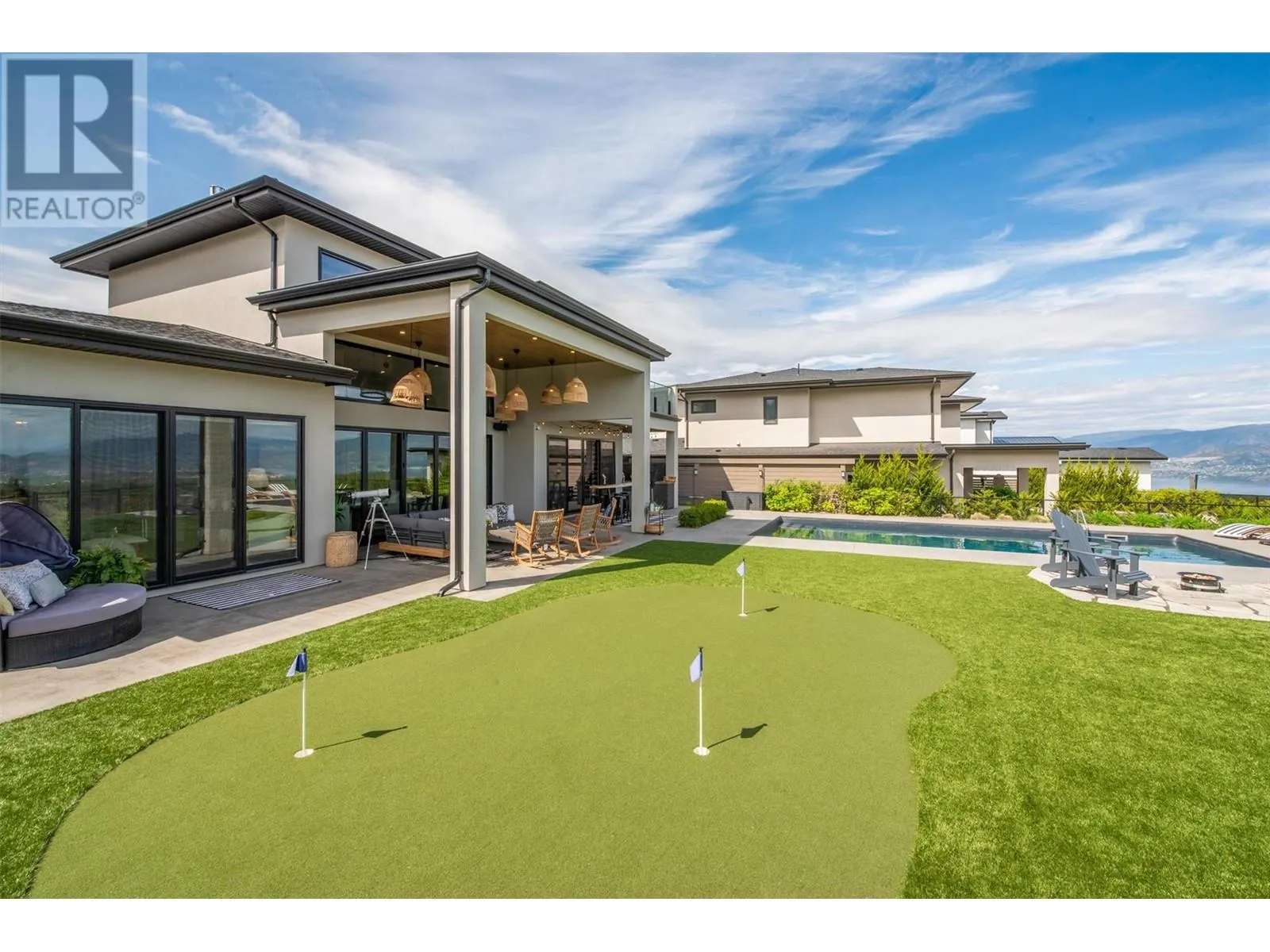 1612 Vincent Place