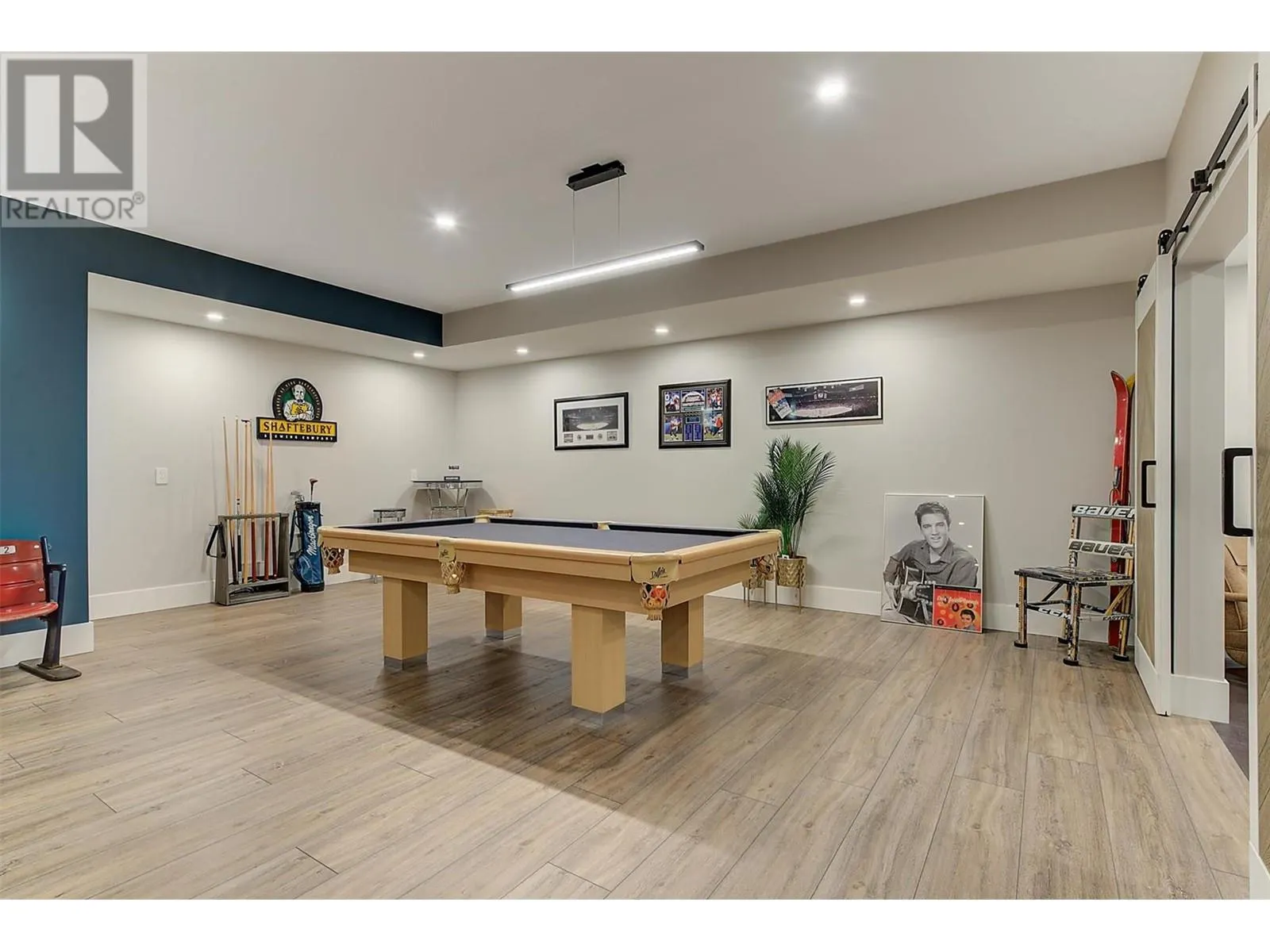 1612 Vincent Place