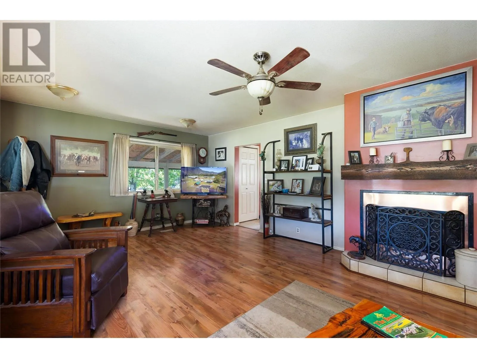 2169 Solsqua Road