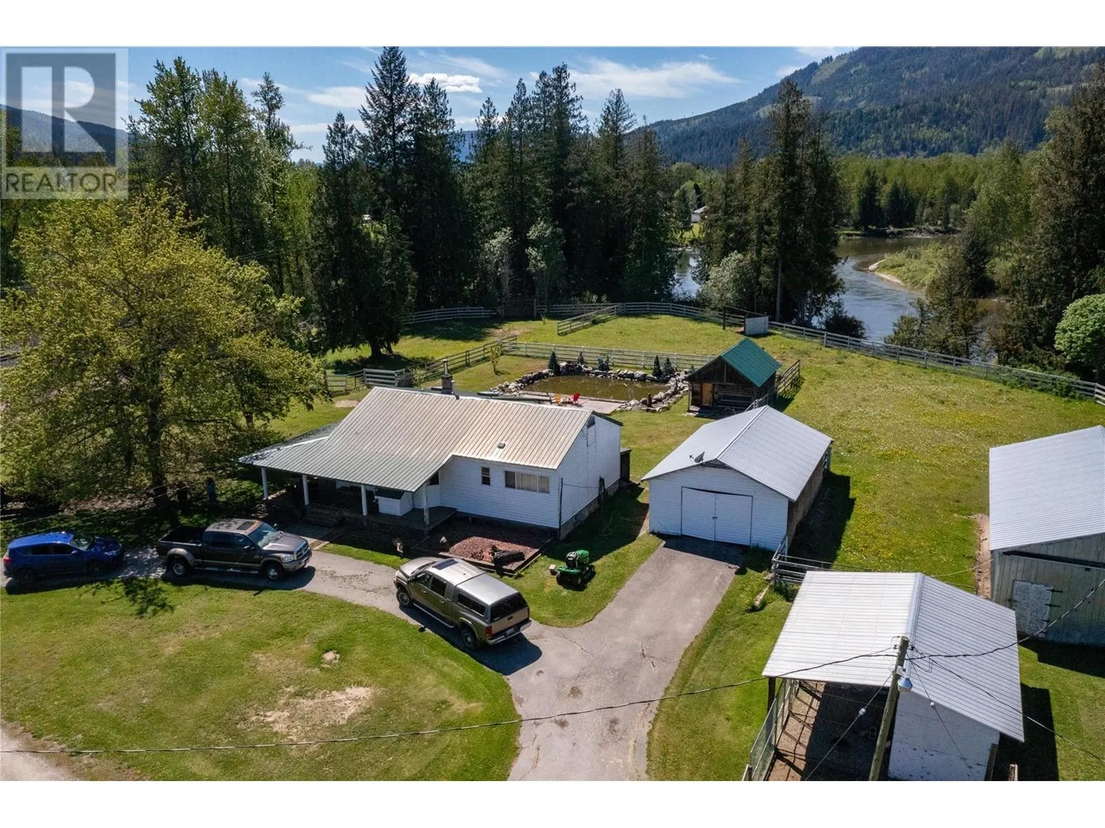 2169 Solsqua Road