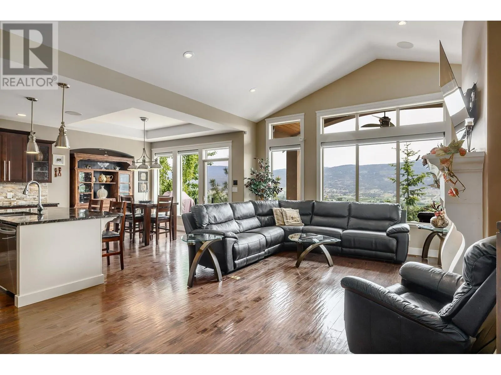 1821 Capistrano Drive