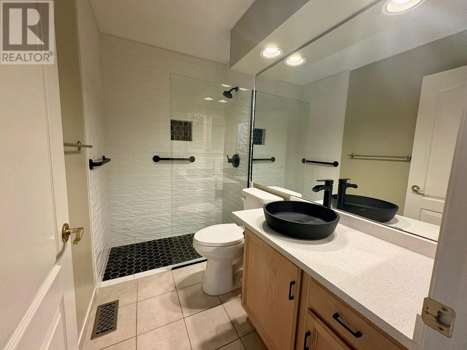 1201 Cameron Avenue Unit# 132