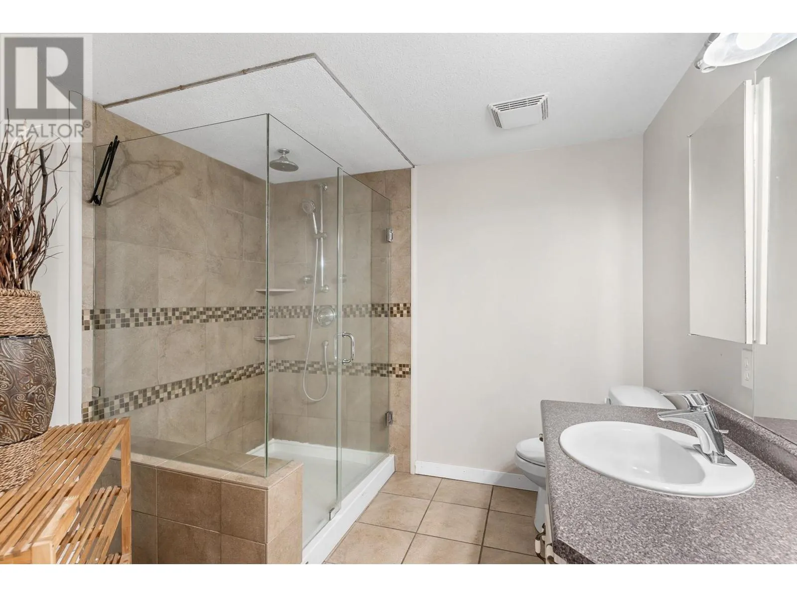 727 Houghton Road Unit# 205